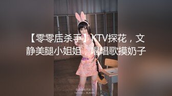 【新片速遞】 [户外勾引]性感少女打赌输了，被迫去菜市场诱惑小哥求操