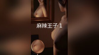 宿舍里艹白嫩蜜桃臀妹妹