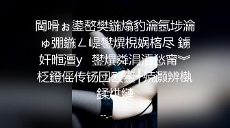 男友打开摄像头自拍女友不同意在床上乱躲不让干,最后被暴力抽插！大学生现在不得了