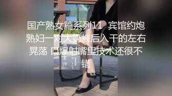 黑客破解家庭网络摄像头偷拍正值狼虎之年夫妻房事媳妇被舔的时候估计是爽感上头一直手揉着自己的葡萄 (2)