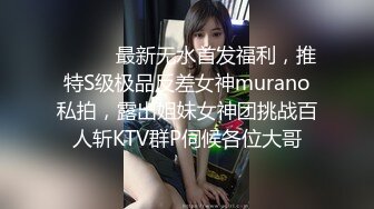 高颜值牛仔短裤白丝尤物，坚挺粉嫩的美乳，脱光光用黄瓜磨蹭骚穴，用手自扣，绝对精彩，，不要错过！