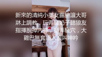 国内某景区女厕偷拍漂亮妹子尿尿,还去找妹子聊天，还互留脸书看妹子生活照 (4)