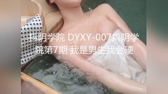 清纯漂亮美女和网友偷情啪啪,后插式快速抽插,边干边拍摄